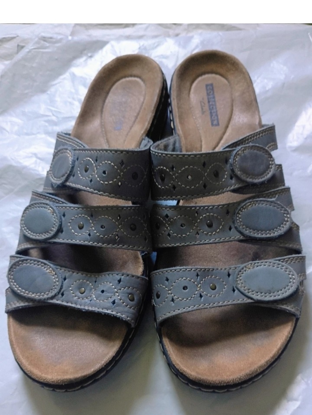 Clarks Women's Gray Multi-Strap Slide Sandals